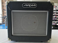 ベースアンプ|ARIA