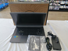 ゲーミングノートPC|MSI