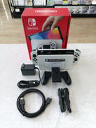SWITCH 有機EL