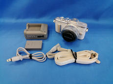 ミラーレス一眼レンズキット|OLYMPUS