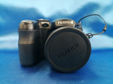 デジタルカメラ|FUJIFILM