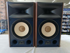 スピーカー|JBL