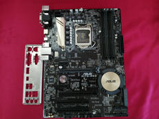 マザーボード|ASUS