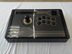 アーケードコントローラー|HORI