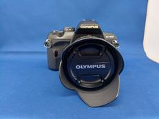 ミラーレス一眼|OLYMPUS