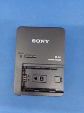 バッテリーチャージャー|SONY