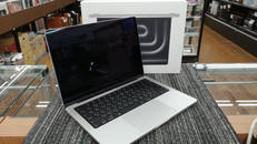 MAC BOOK PRO|APPLE