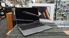 MAC BOOK PRO|APPLE