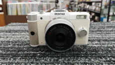 ミラーレス一眼|PENTAX