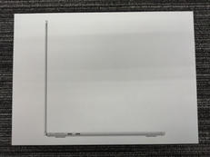 MacBook Air Early 2026|APPLE