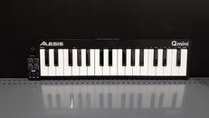 MIDIキーボード|ALESIS