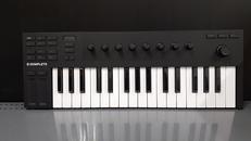 MIDIキーボード|KOMPLETE