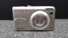 デジカメ|FUJIFILM