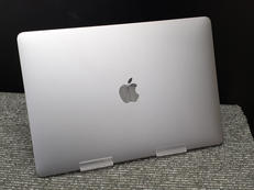 MAC BOOK PRO|APPLE