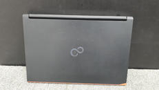 ノートパソコン|FUJITSU