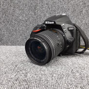 デジタル一眼 ダブルズームキット|NIKON