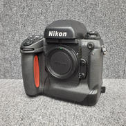 フィルム一眼レフ|NIKON