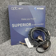イヤホン|QDC