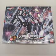1/72 VF-25F スーパーメサイアバルキリー|BANDAI