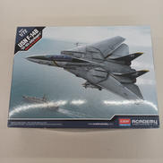 1/72 F-14B トムキャット|アカデミー