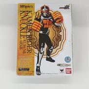 仮面ライダーナックルクルミアームズ|BANDAI