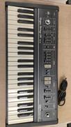 シンセサイザー|ROLAND