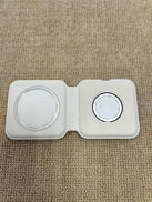 デュアル充電パッド|APPLE