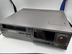 SONY【ソニー】ベータ【β】ビデオデッキ ビデオテープ付き SONY[ソニー]|βビデオデッキ（ベータビデオデッキ）|オフモール