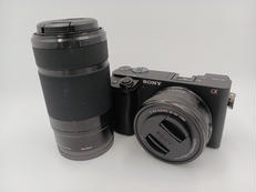ミラーレス一眼ダブルズームキット|SONY
