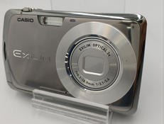 デジタルカメラ|CASIO