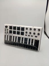 MIDIキーボード|AKAI