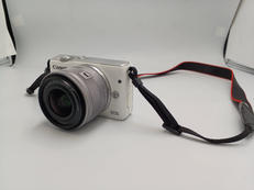 ミラーレス一眼|CANON