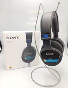密閉型スタジオモニターヘッドフォン|SONY