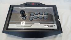 アーケードスティック|MAD CATZ