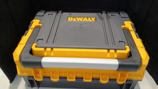 工具ケース|DEWALT
