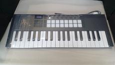 MIDIコントローラー|NOVATION
