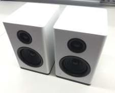 アンプ内蔵小型PCスピーカー|NZXT