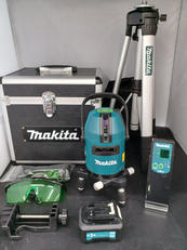 レーザー墨出し器|MAKITA