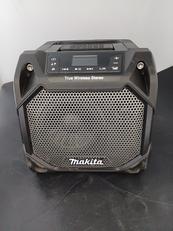 充電式スピーカー|MAKITA