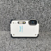 コンパクトデジタルカメラ|OLYMPUS