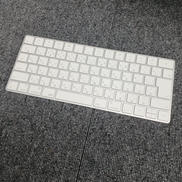 MAGIC KEYBORD|APPLE