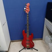 エレキベース|MOON