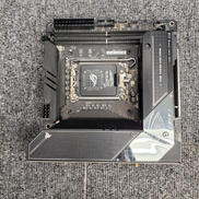 マザーボード|ASUS