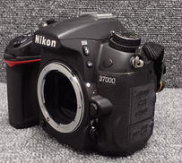 デジタル一眼レフ|NIKON