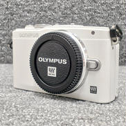 ミラーレス一眼|OLYMPUS