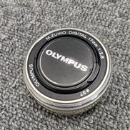 単焦点レンズ|OLYMPUS