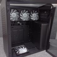 PCケース|MSI