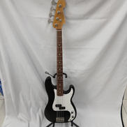 ベースギター|FENDER JAPAN