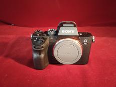 ミラーレス一眼レフカメラ ボディ|SONY