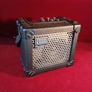 ギターアンプ|ROLAND